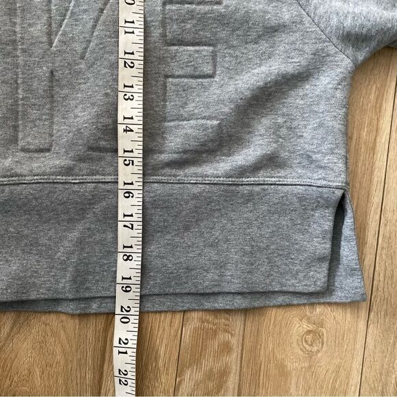 Nike Dri Fit Grey Puff Logo Sweater Womens Size XS - Picture 6 of 7